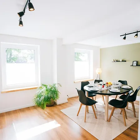 Apartment Moderne, Geraeumige Neco Appartments *