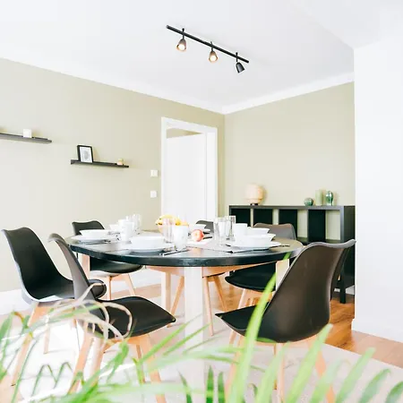 Moderne, Geräumige Neco Appartments Apartment