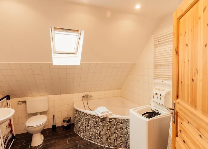 Moderne, Geräumige Neco Appartments